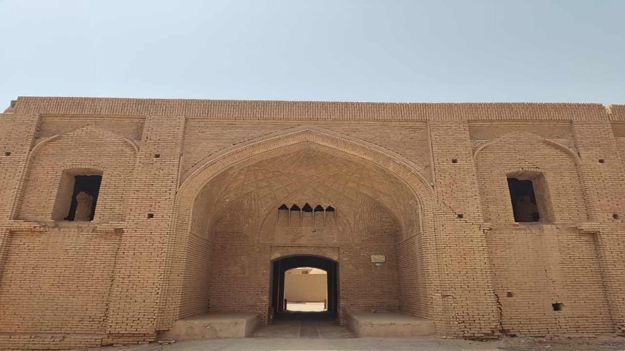 قلعه‌ای کم نظیر در دل روستایی بی نظیر