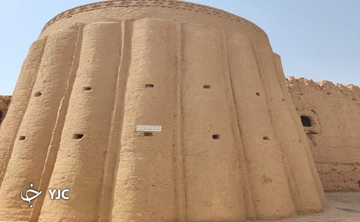 قلعه&zwnj;ای کم نظیر در دل روستایی بی نظیر