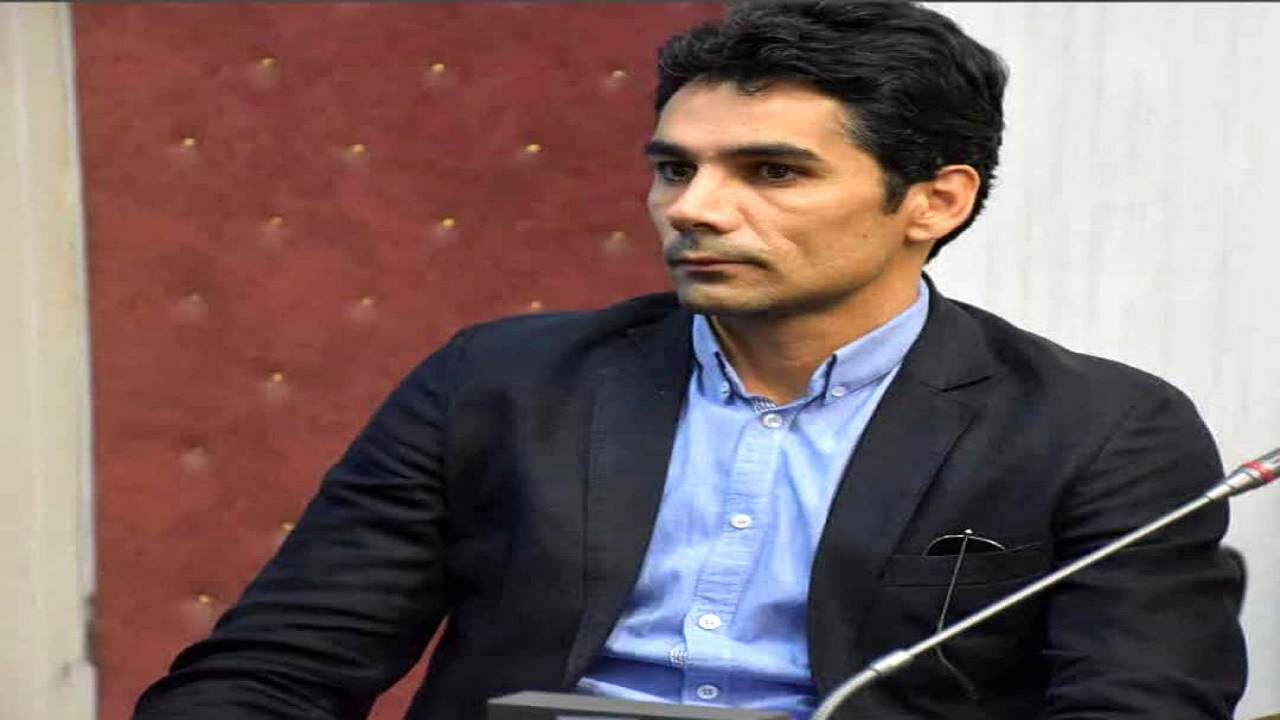 علیزاده: در بازی مقابل ذوب آهن از شرافتمان دفاع کردیم/ فصل آینده در چمن طبیعی بازی خواهیم کرد