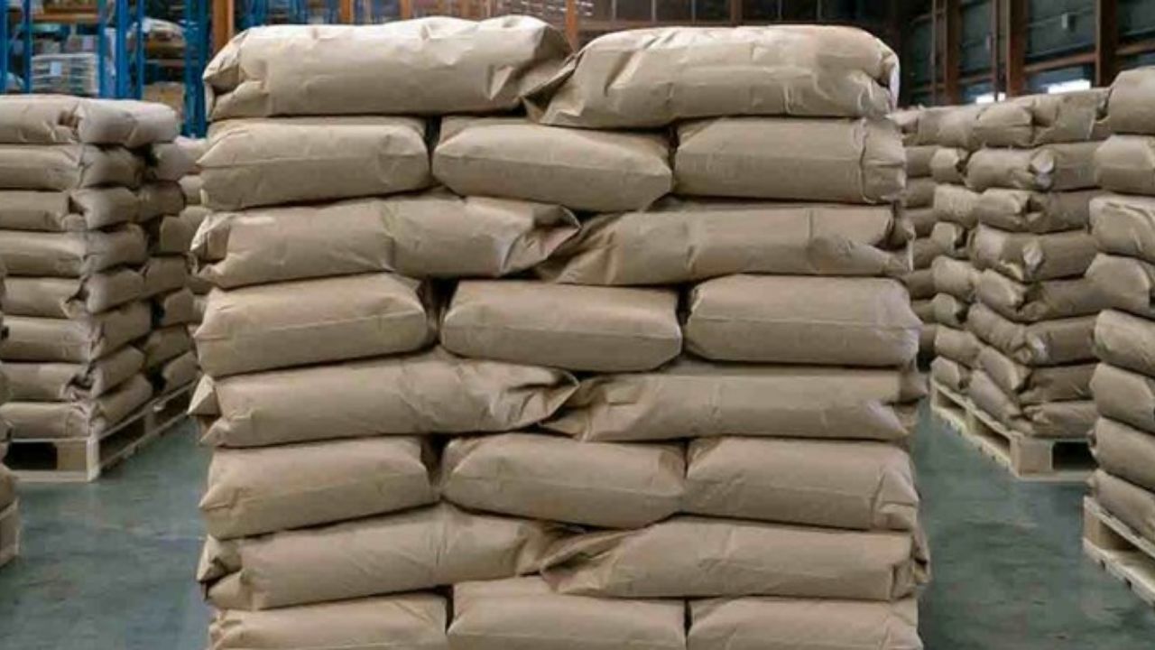 انبار احتکار سیمان لو رفت/ بار شیشه در اتوبوس/بازگشایی مراکز تعویض پلاک