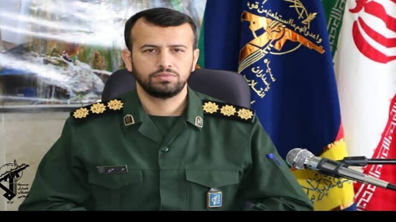 عمده مشکلات عدیده کشور دوری از مساجد است