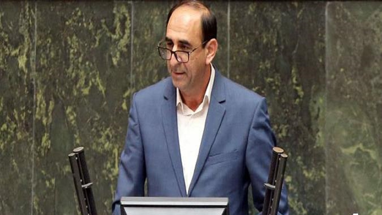 عبدالملکی از وزن لازم برای اداره وزارت کار برخوردار است