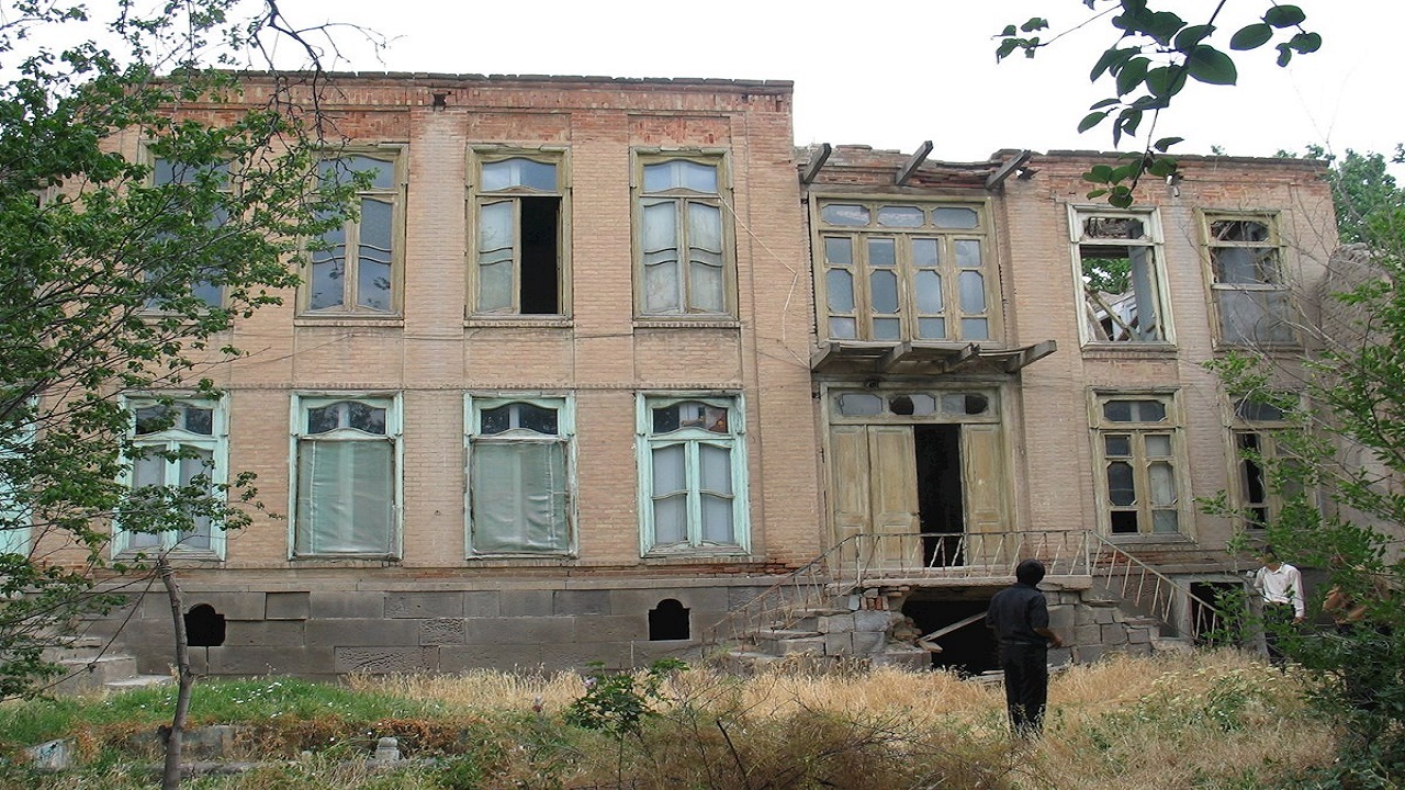 واگذاری بهره برداری از ۳ خانه تاریخی در اردبیل