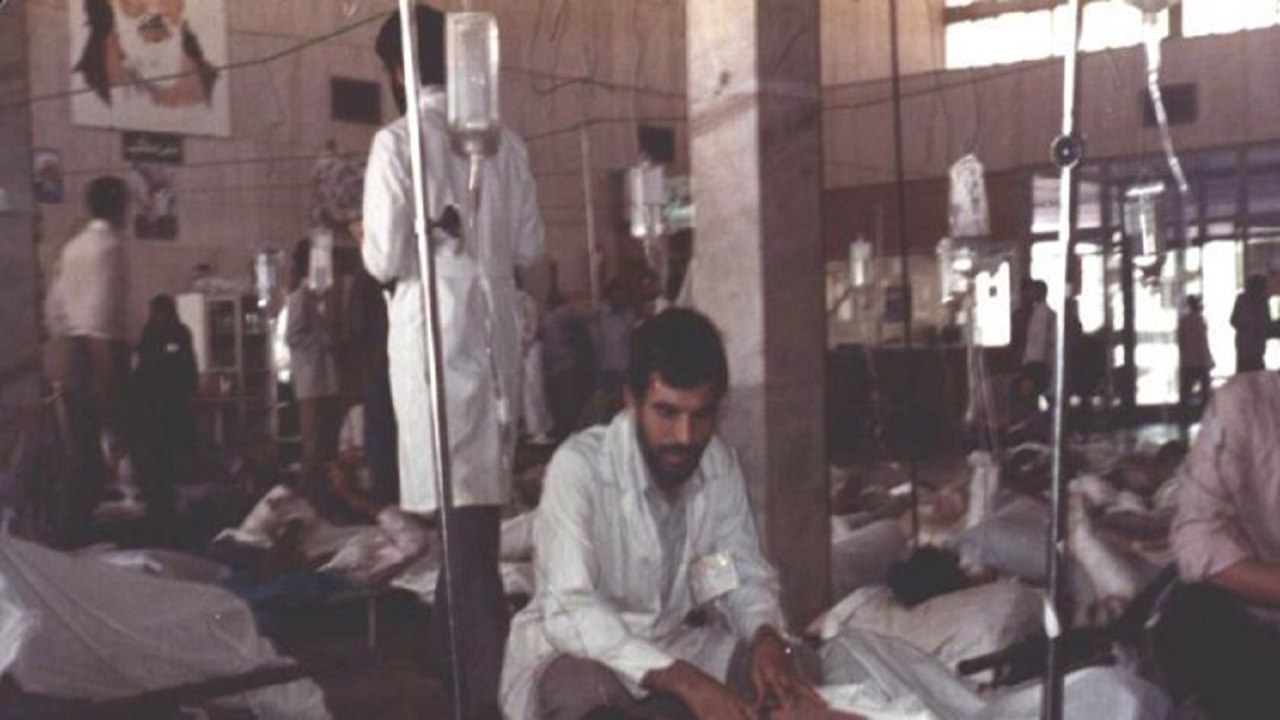 مقر پزشکان داوطلب برای اعزام به جبهه کجا بود؟