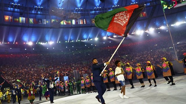حمل پرچم افغانستان در پارالمپیک توکیو به نشانه همبستگی با ملت افغانستان