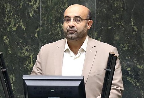 مجلس باید تصمیمات پخته را با شنیدن نظرات موافق و مخالف بگیرد