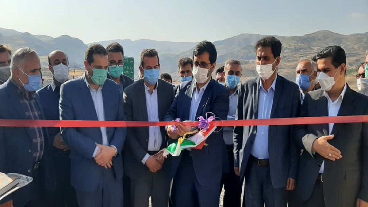 عملیات اجرایی پروژه راه اصلی قطعه اول جاده کلور_ درام آغاز شد