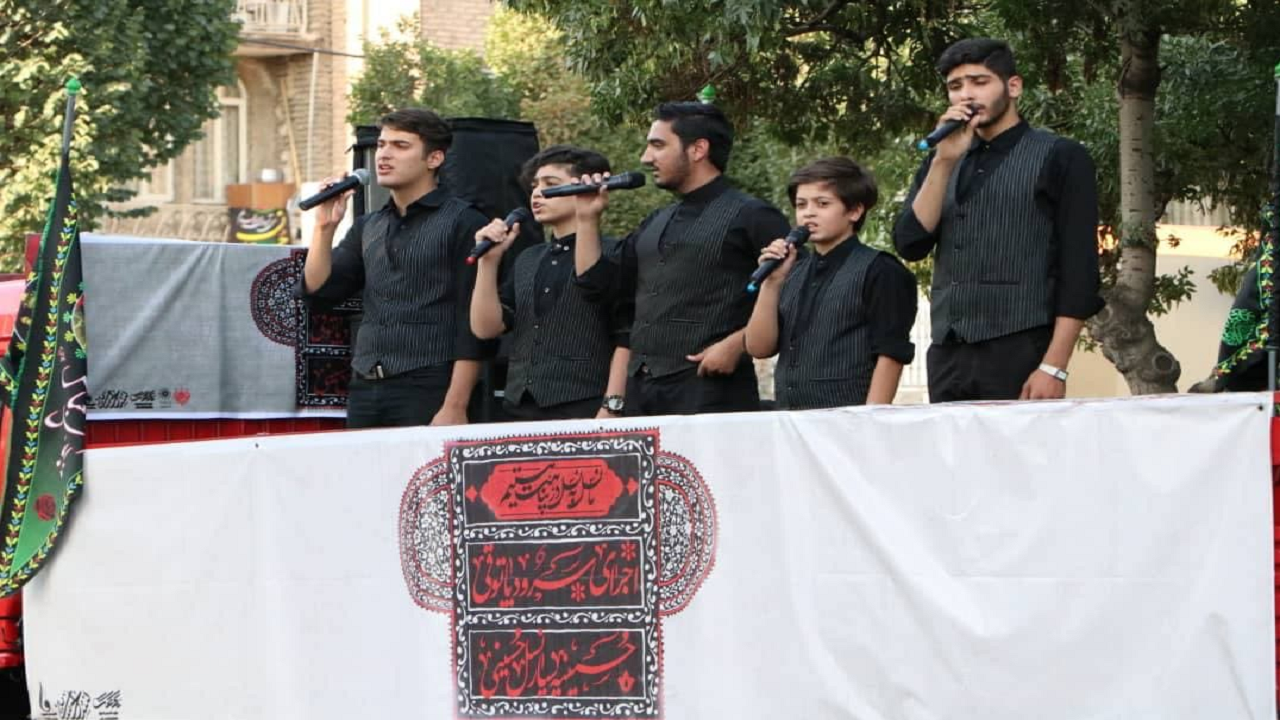 اجرای سرود در ۱۷ استان کشور در پویش «نسل حسینی»