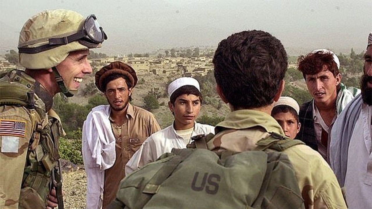 مقام آمریکایی: بیشتر مترجم های همکار آمریکا در افغانستان جا ماندند