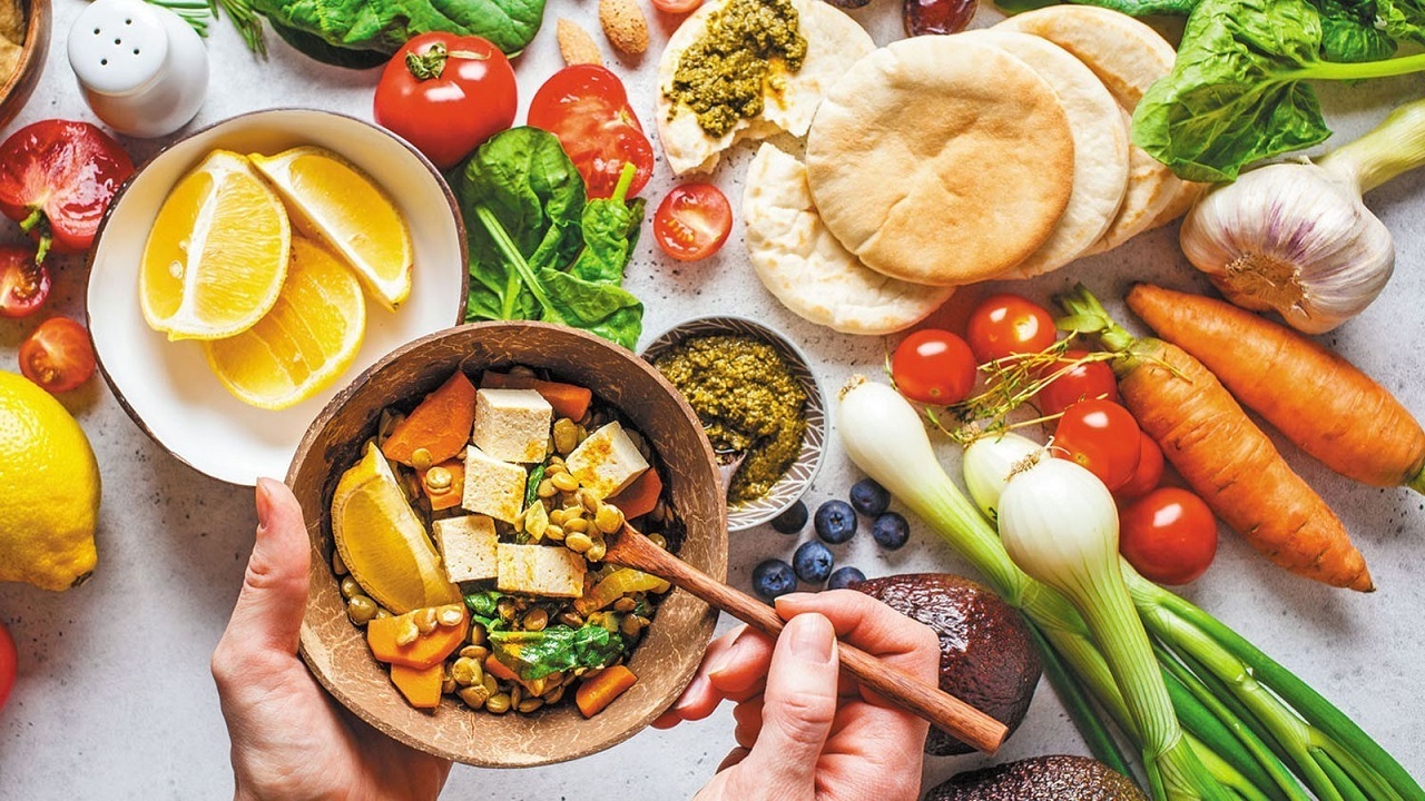 از راهکار&zwnj;های ساده برای مقابله با آنفلوانزای تابستانی تا ۱۰ باور غلط در مورد رژیم&zwnj;های غذایی