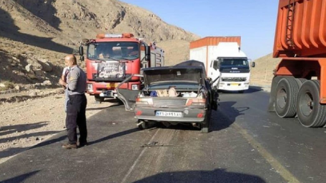 ۷ مصدوم در برخورد رخ به رخ پژو و آردی