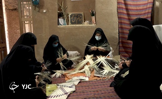 نخلستان&zwnj;هایی که سخاوت خود را به رخ کشیده اند