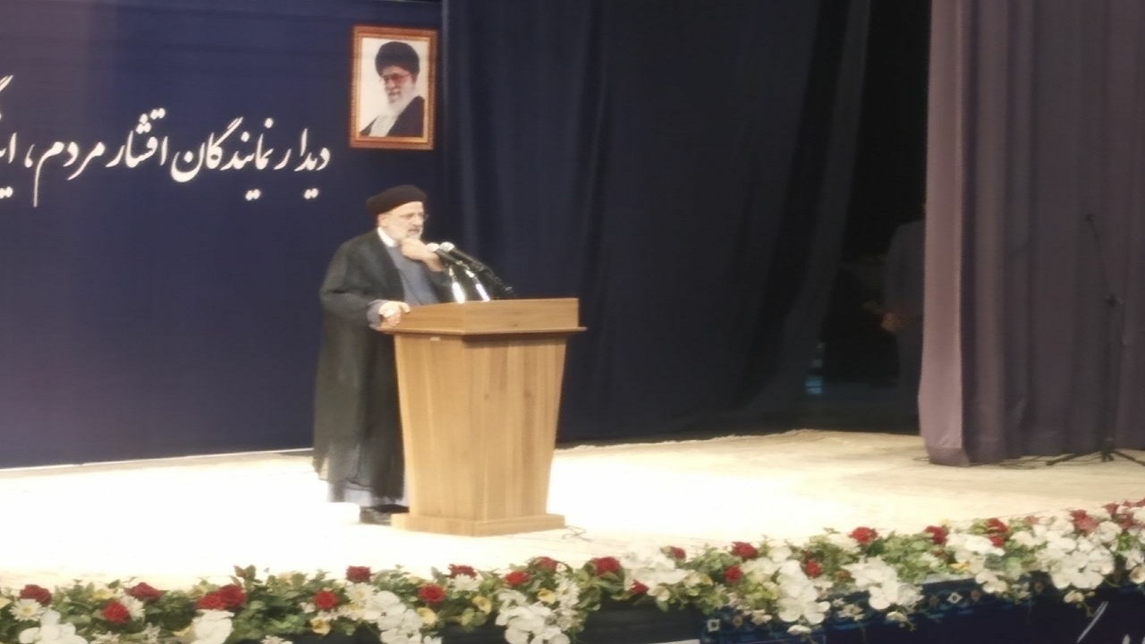 وحدت مردم شیعه و سنی سیستان و بلوچستان، عامل خنثی شدن توطئه های دشمنان/ فقر و تبعیض برای ملت ما پسندیده نیست