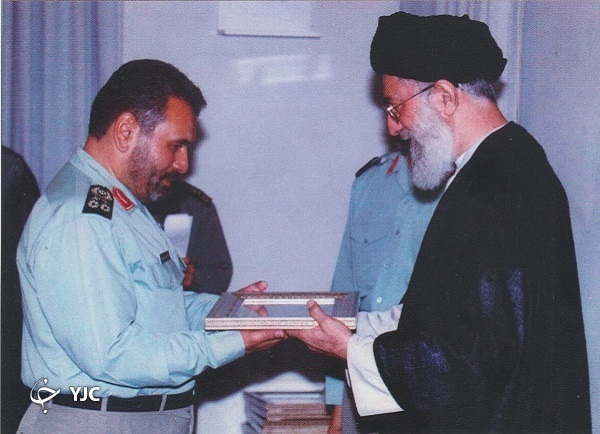 سرلشکر فیروزآبادی از ریاست هلال احمر تا ریاست ستاد کل نیروهای مسلح سرلشکر فیروزآبادی از ریاست هلال احمر تا ریاست ستاد کل نیروهای مسلح