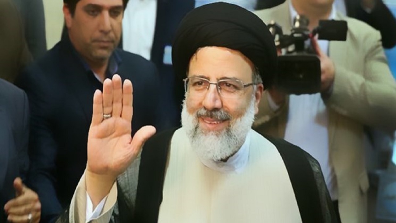 رئیس جمهور و هیات همراه زاهدان را به مقصد تهران ترک کردند