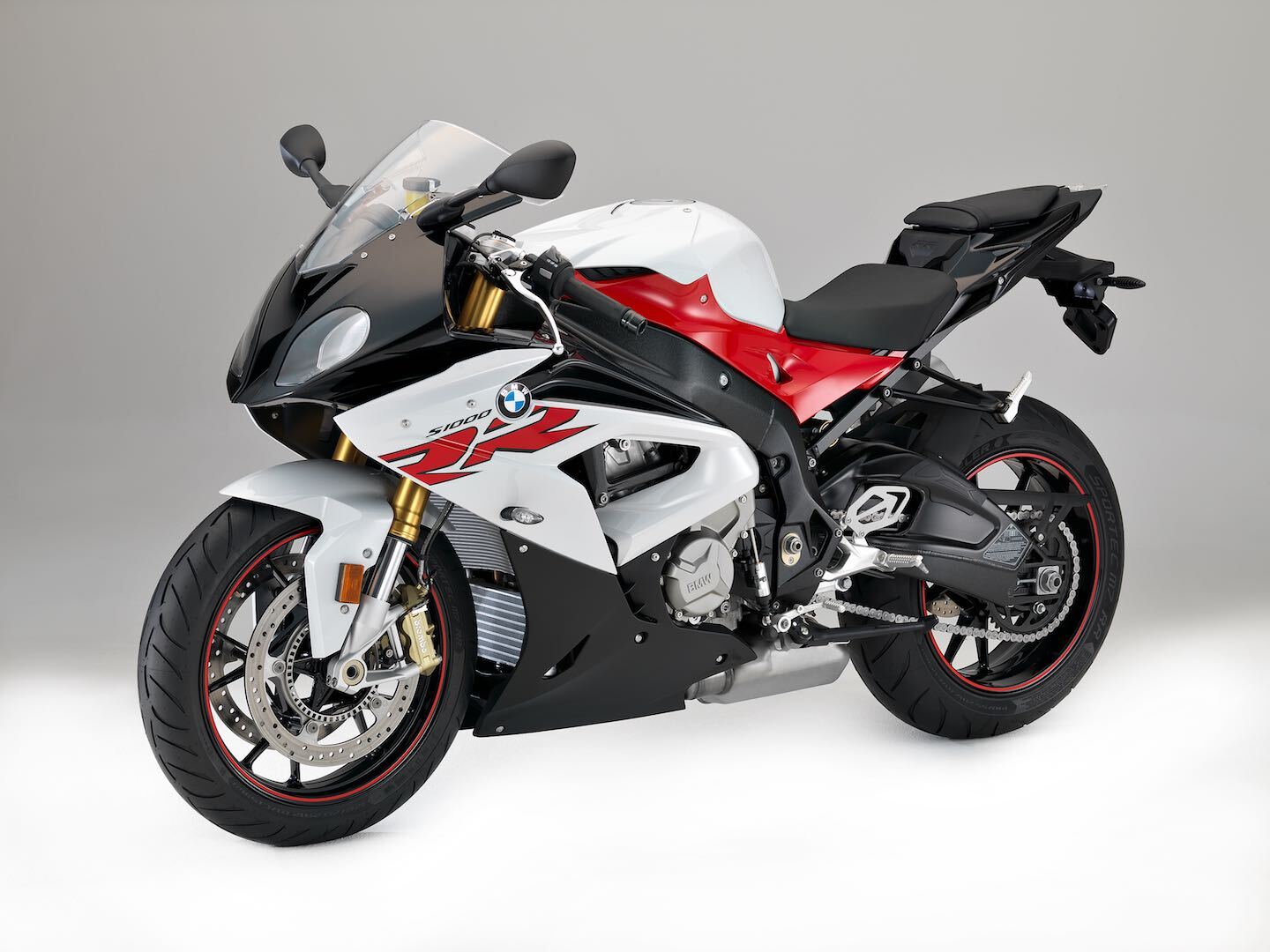 تولید موتورسیکلت بی ام و S۱۰۰۰RR + | موتور&zwnj;های سوپر اسپرت BMW چگونه ساخته شده است؟