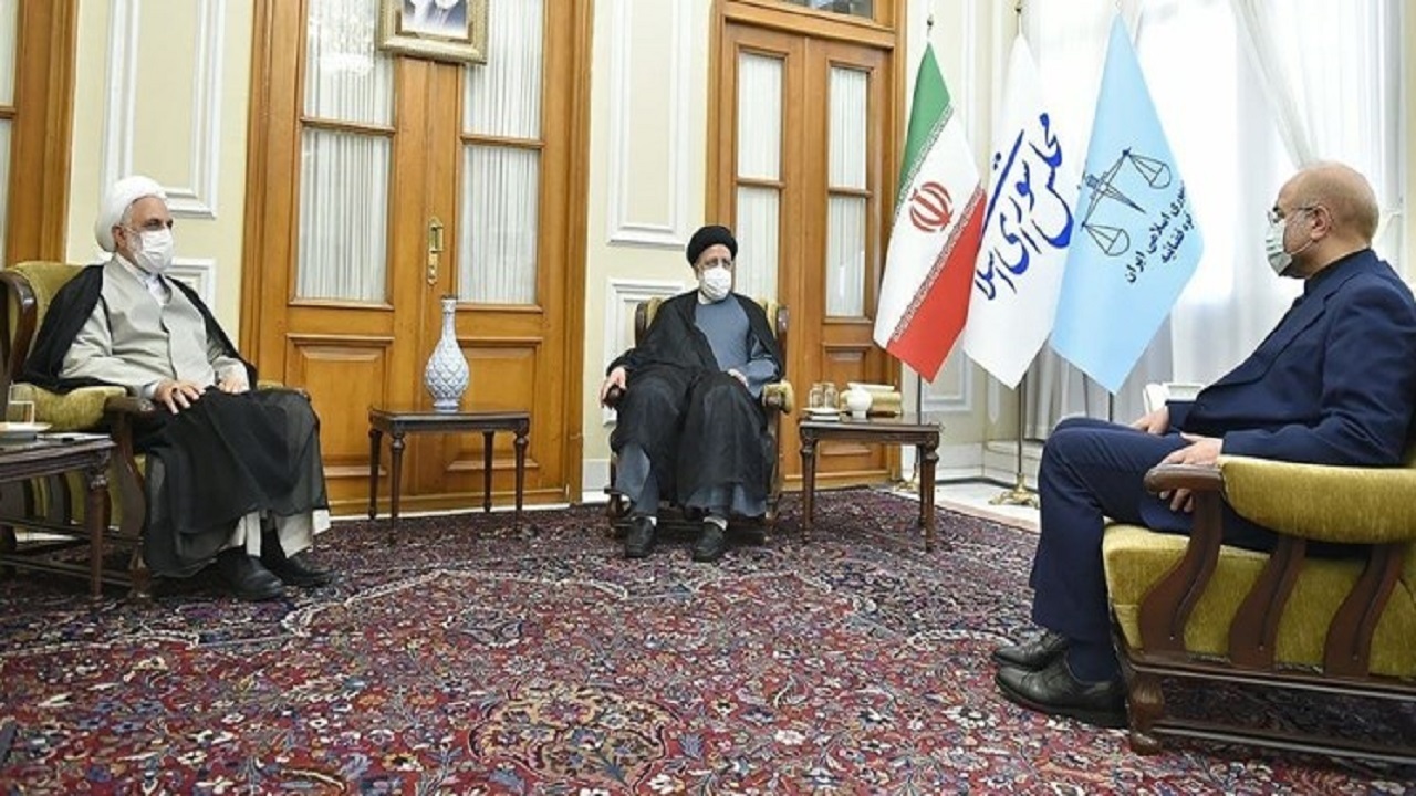 تاکید سران قوا بر ضرورت هم‌افزایی برای مقابله با کرونا