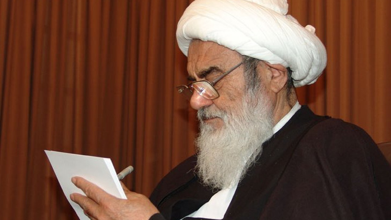 پیام تسلیت آیت الله مظاهری در پی ارتحال آیت الله طباطبایی حکیم