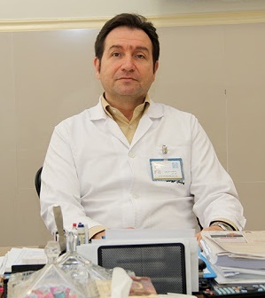 یاس مرهمی بر دل مهاجرین/ دست یاری گر پزشکان ایرانی در دست بیماران افغانستانی