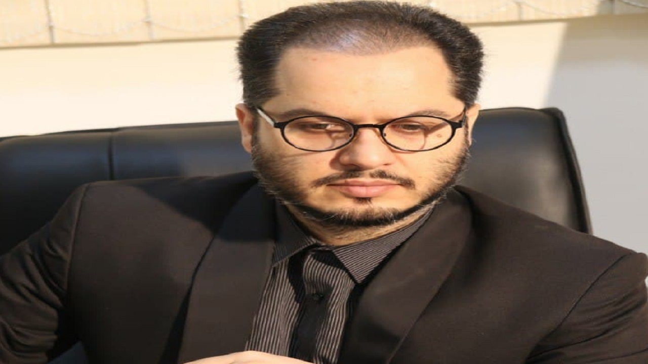 مطالبات فرهنگی باید از نگاه مردم انجام گیرد