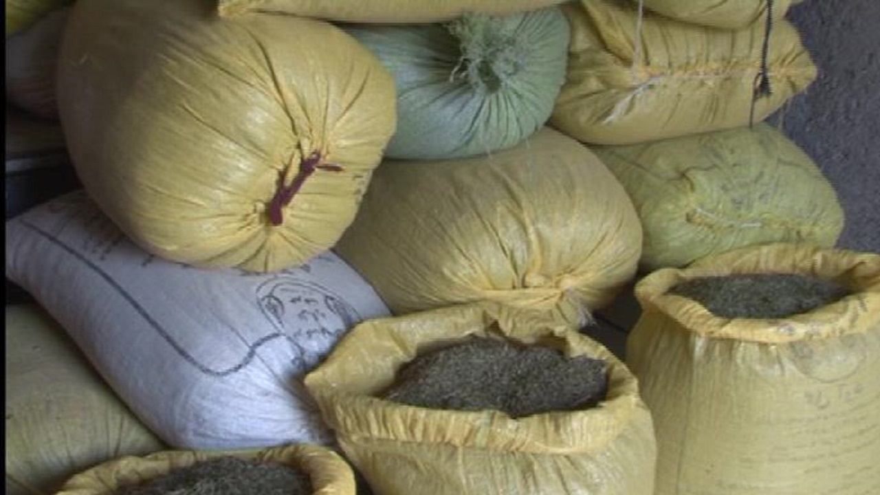 کشف ۱۹۰ کیلوگرم آویشن قاچاق در طبس