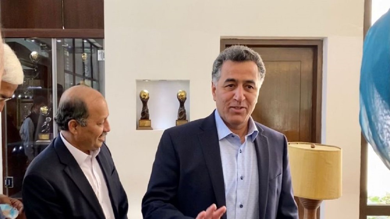 طالبان با فیض حمید، رئیس آی اس آی گفت‌وگو کردند