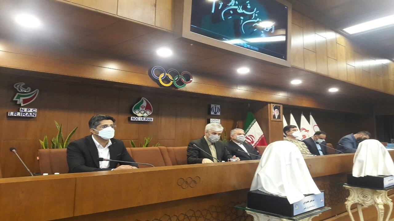 مراسم رونمایی از سردیس پیشکسوت بوکس با حضور وزیر ورزش برگزار شد