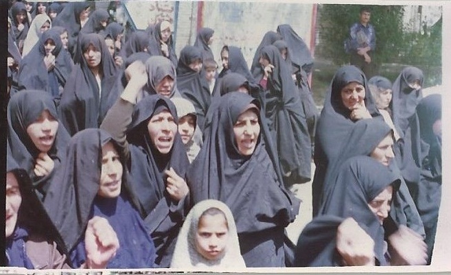 بانوان پیشمرگ نهاوندی از بمباران دشمن و تهدید منافقان ترسی نداشتند