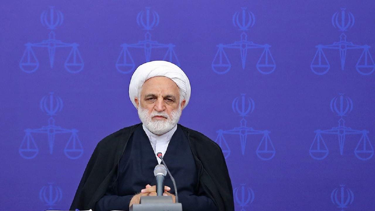 دشمن از همکاری بین مجموعه‌های نظام ناراحت است/ اژه‌ای: روزانه حداقل ۱۰ پیام مردمی را تا وصول نتیجه پیگیری می‌کنم