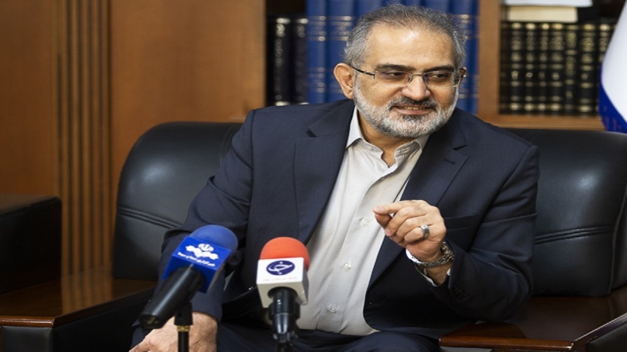 همه باید جهادی تلاش کنند تا مشکلات کشور برطرف شود