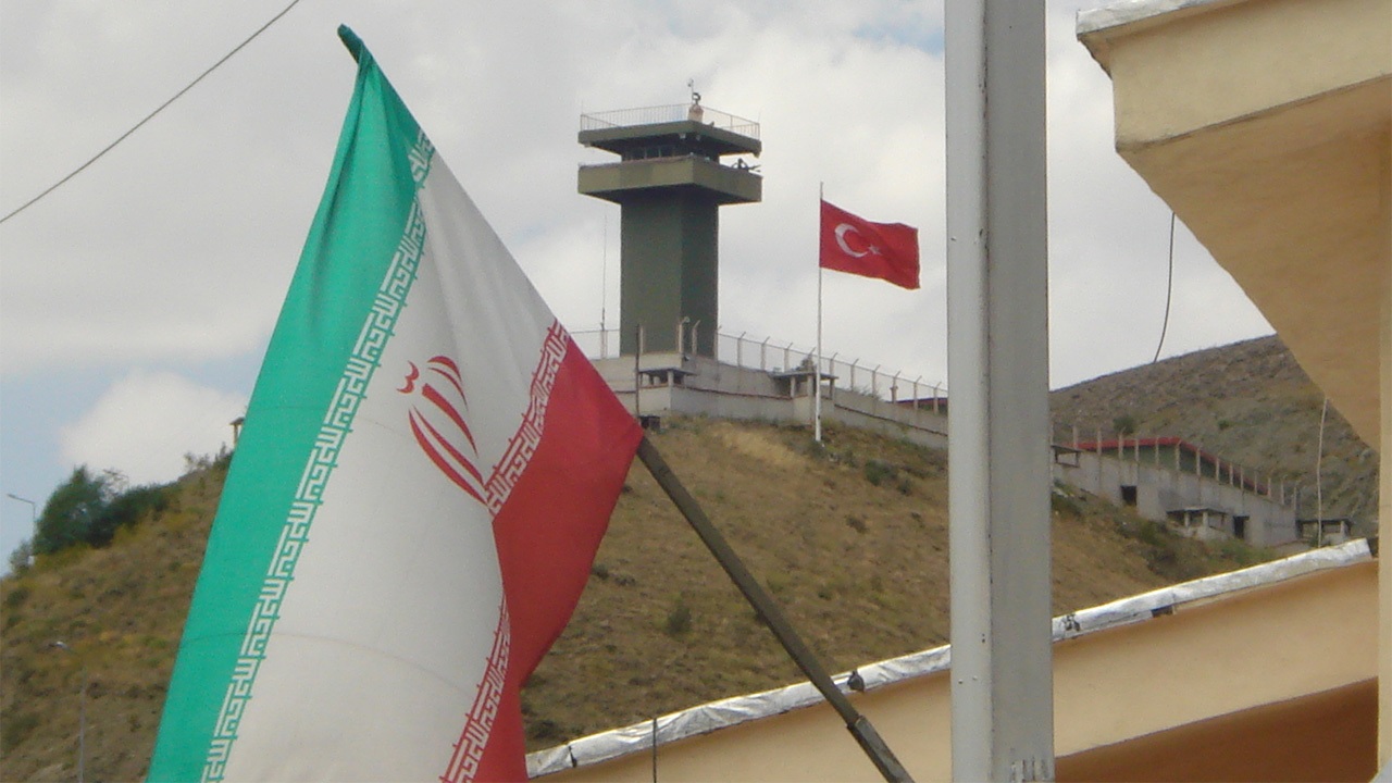 افزایش تدابیر امنیتی در مرز میان ترکیه و ایران؛ راهکاری برای مقابله با ورود مهاجران غیرقانونی