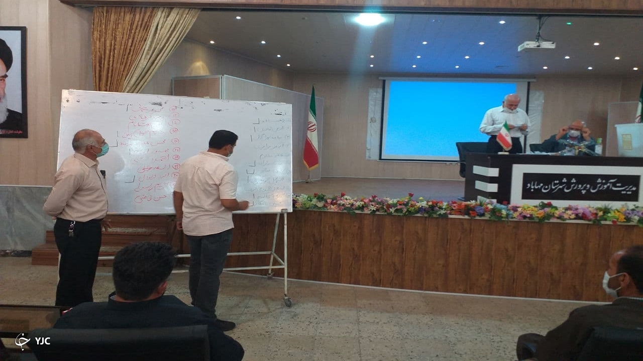 انتخابات شورا‌های بخش مرکزی مهاباد برگزار شد