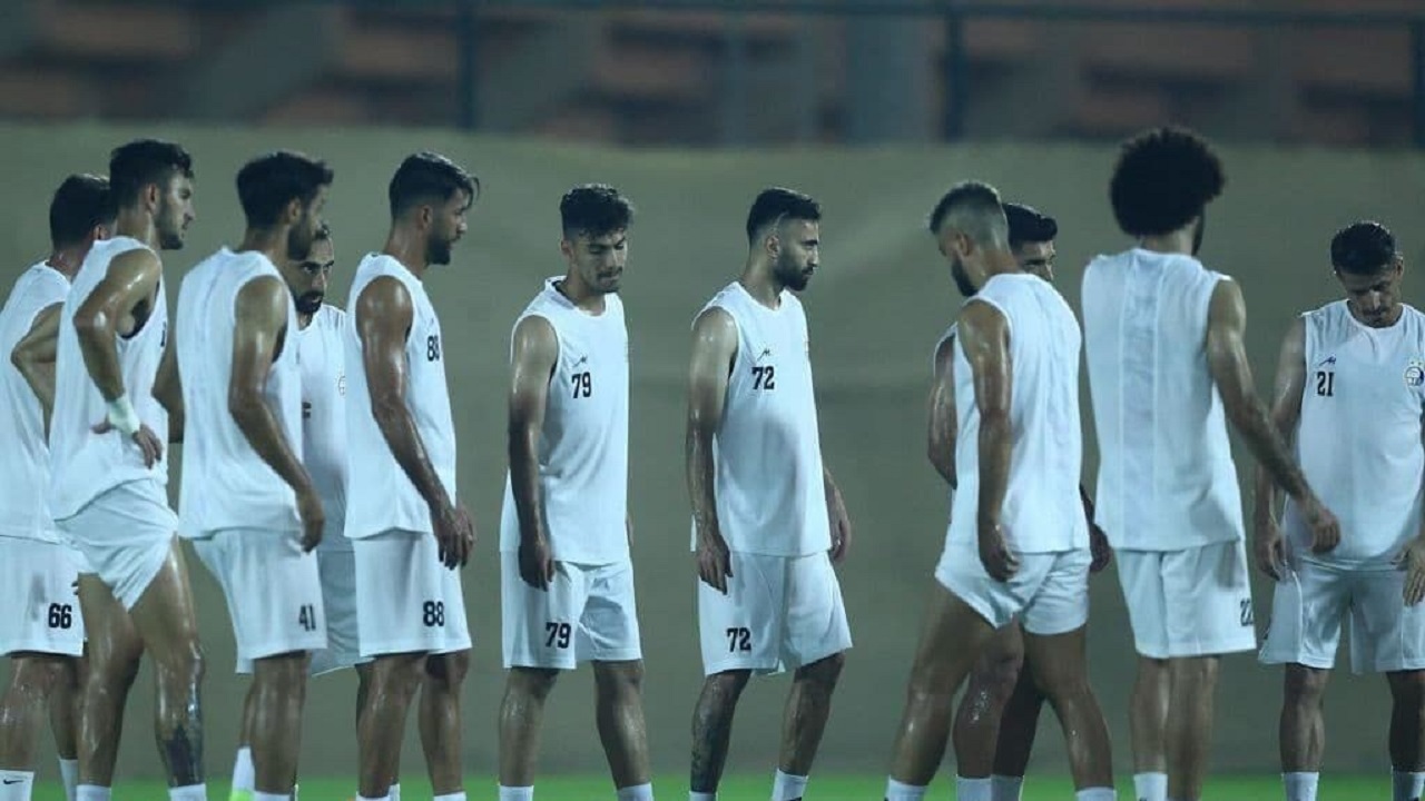ملی پوشان استقلال در راه امارات
