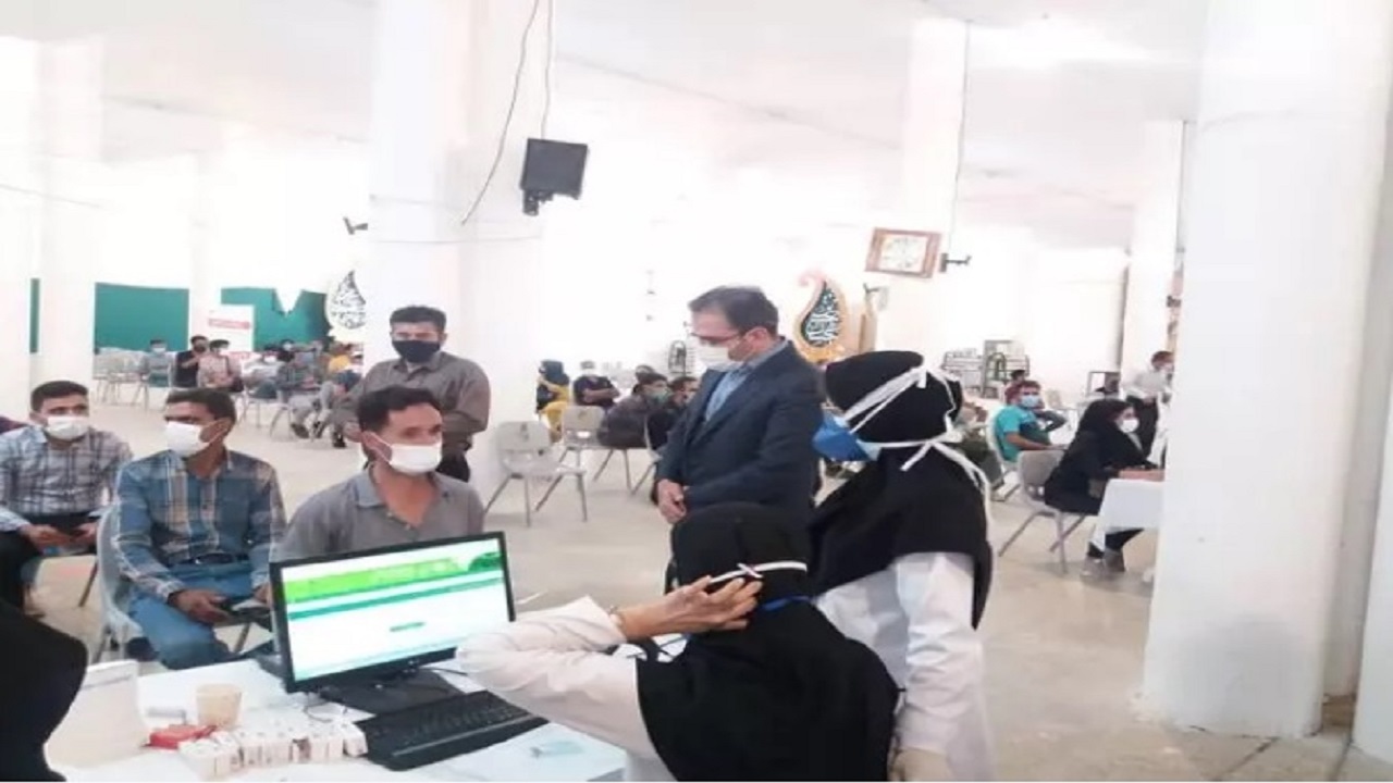 آغاز واکسیناسیون فعالان صنعت حمل و نقل برون شهری در اصفهان