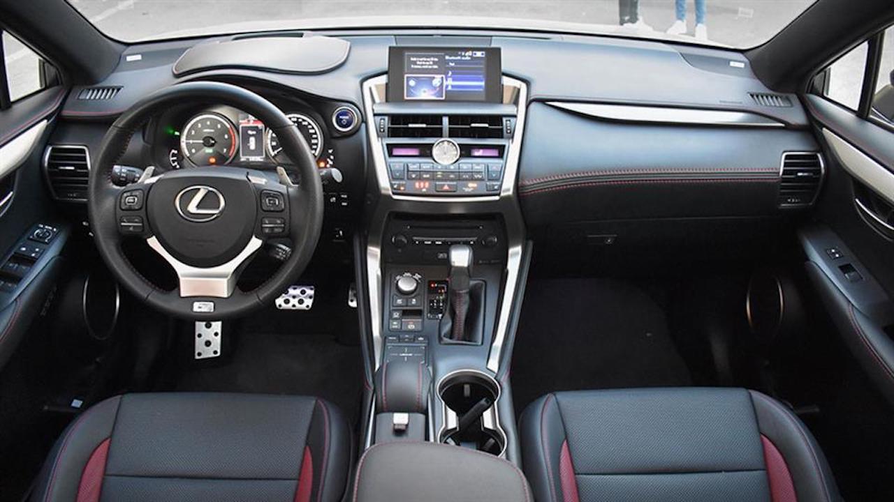 مقایسه لکسوس NX300h با پورشه ماکان + مشخصات فنی