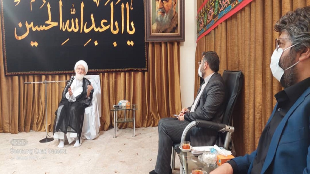 وزیر ارشاد با آیت الله نوری همدانی دیدار کرد