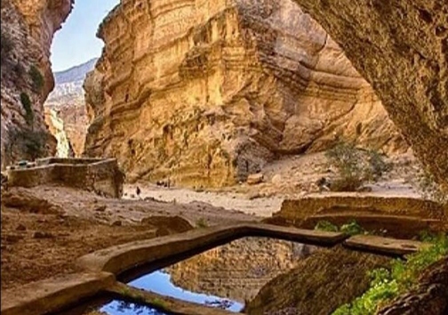 غار بنوو از عجایب شگفت ایران در دل کوه گاوبست لارستان