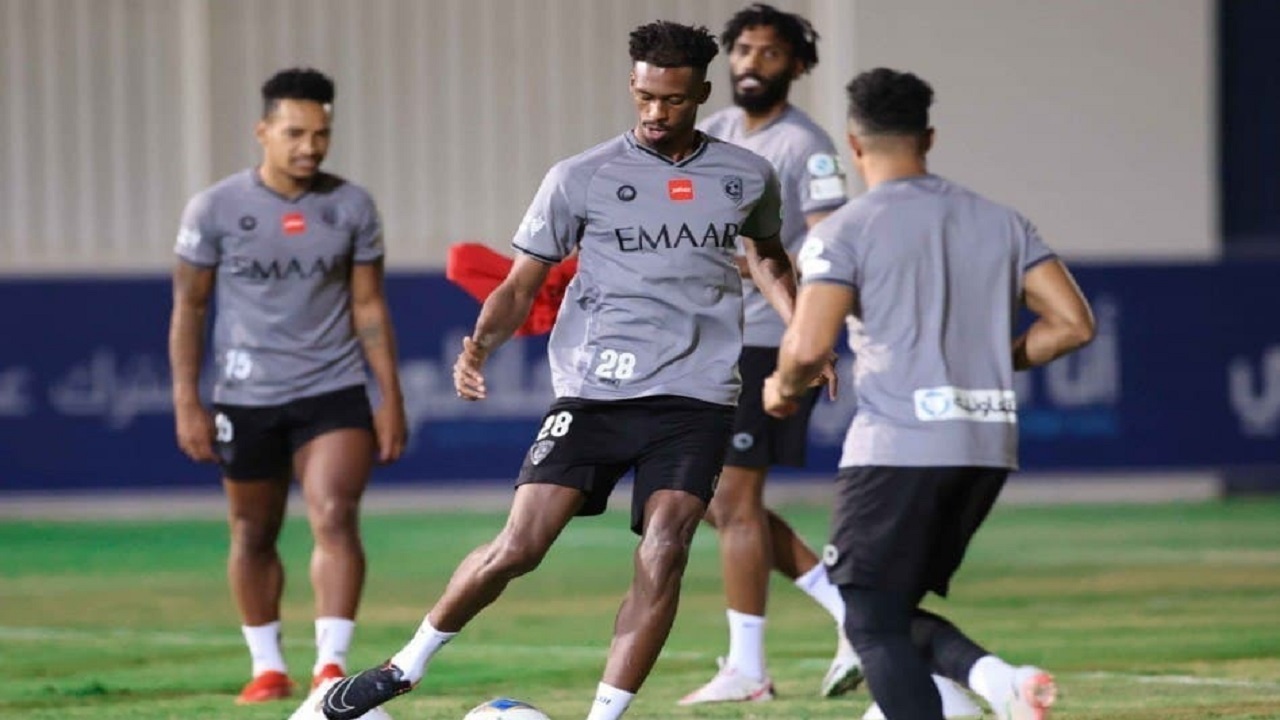 مصدومیت ستاره الهلال پیش از دیدار با استقلال
