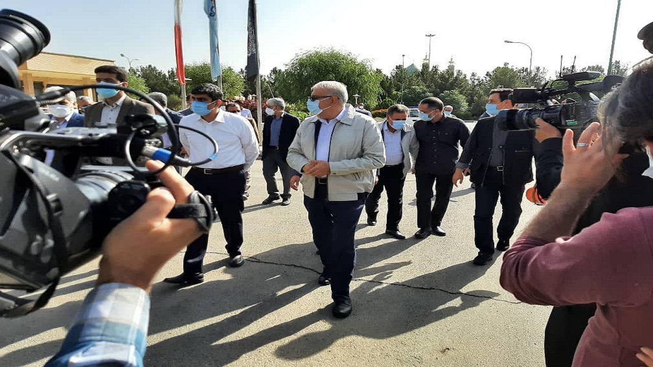 بازدید وزیر نفت از تاسیسات پالایشگاه نفت تهران
