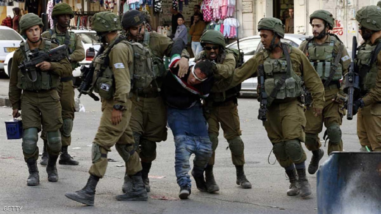 زخمی شدن بیش از ۴۰ فلسطینی در نابلس در تظاهرات حمایت از اُسرا