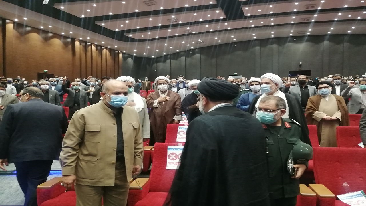 رئیس جمهور در فرهنگسرای بیرجند حاضر شد