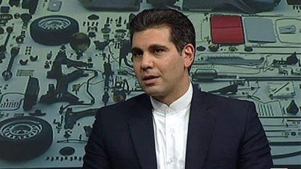 افزایش نرخ ارز خودرو را گران می‌کند