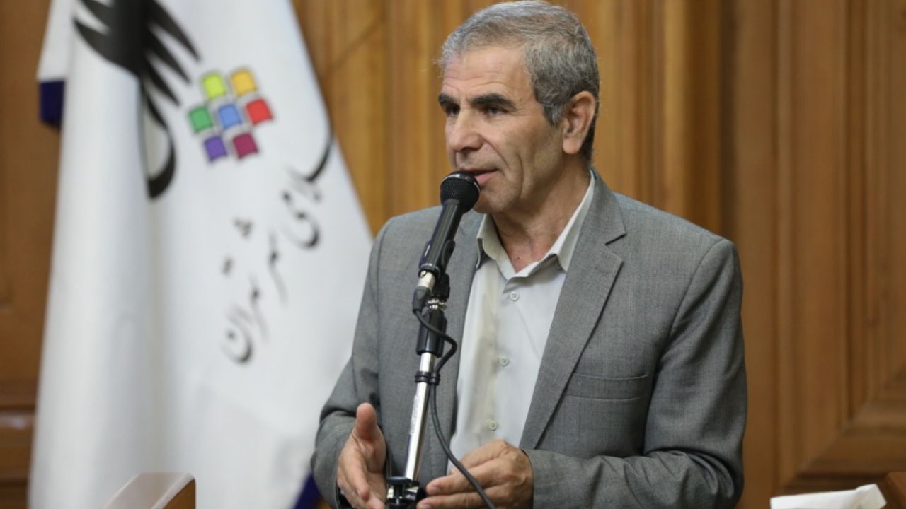 واکسیناسیون کارمندان شهرداری تهران معاونت به معاونت در حال انجام است