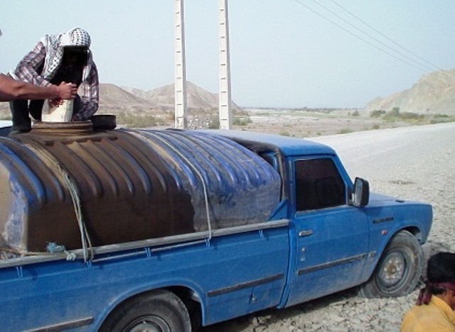 نیسان گازوئیل کِش که حشیش حمل می کرد