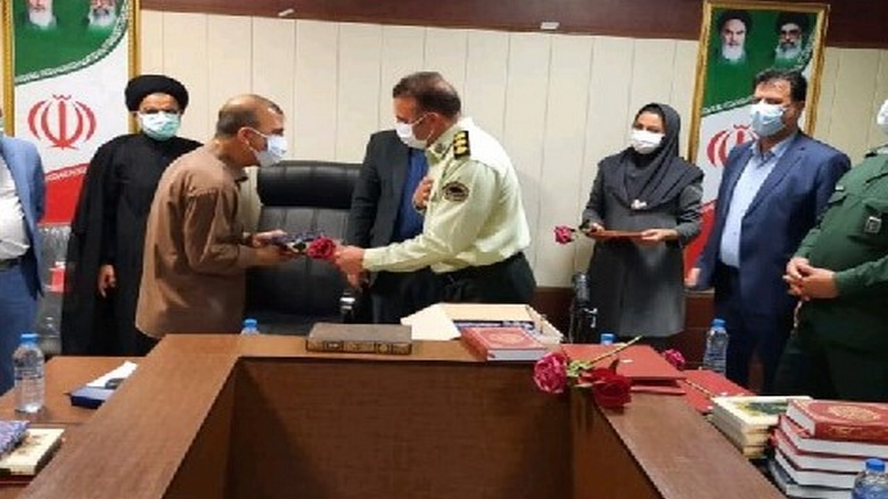 دیدار فرمانده انتظامی شهرستان دهلران با جمعی از پزشکان بیمارستان شهدای دهلران