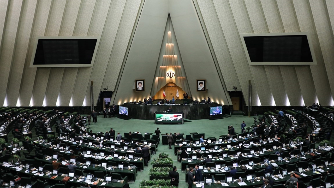از باز شدن پای فرزندان حضرت شعیب به صحن علنی مجلس تا وعده بازگشت قیمت‌ها به قبل