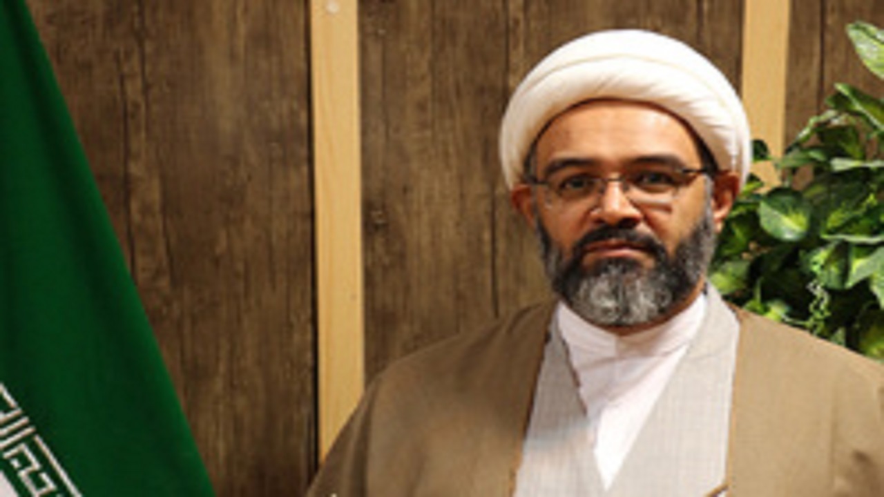 مدیرکل صدا و سیمای مرکز قم درگذشت امیرحسین هنرمند را تسلیت گفت