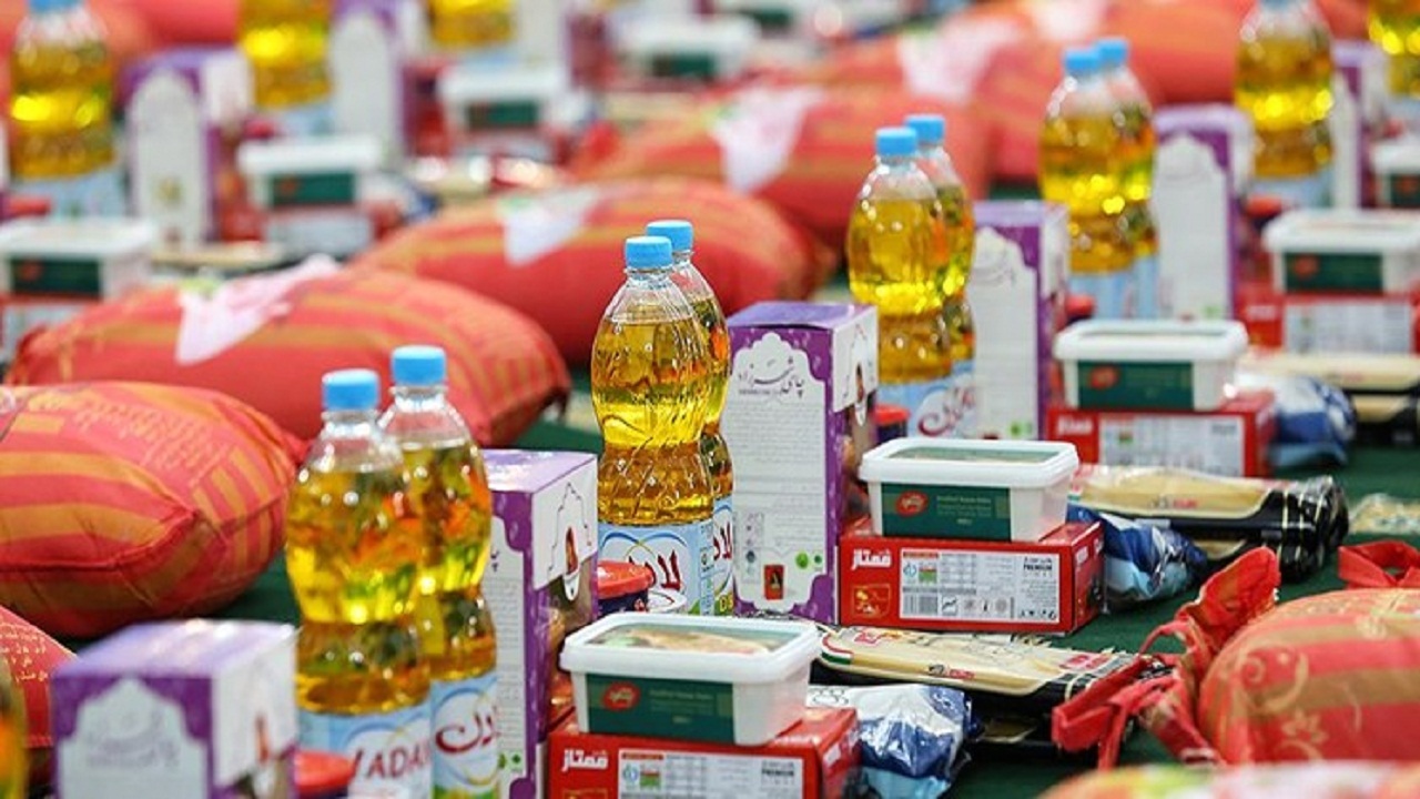 توزیع یک‌هزار بسته معیشتی بین نیازمندان ملایری