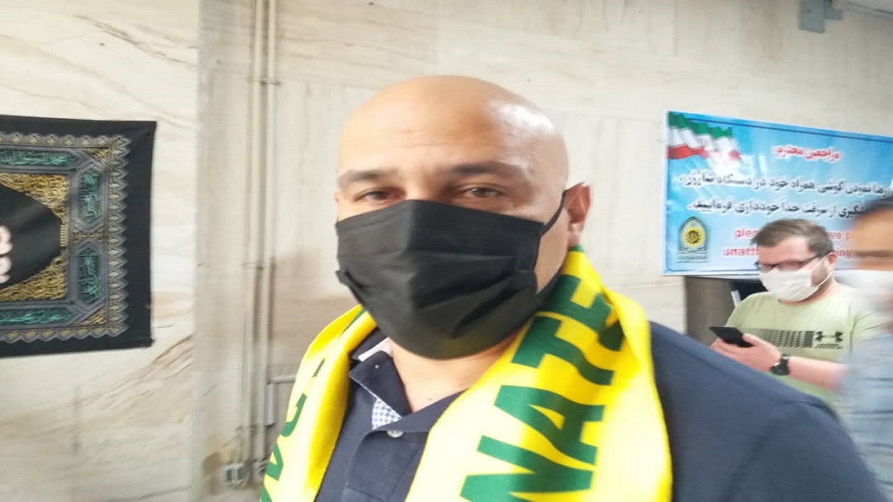 سرمربی جدید صنعت نفت وارد آبادان شد