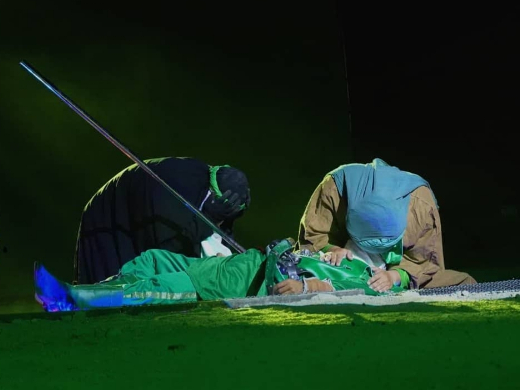 حضور ۱۰ هزار تماشاگر پای نمایش میدانی اشک آسمان